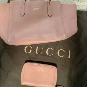 Beautiful summer Gucci shoulder bag and wallet